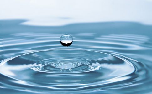 水滴と波紋